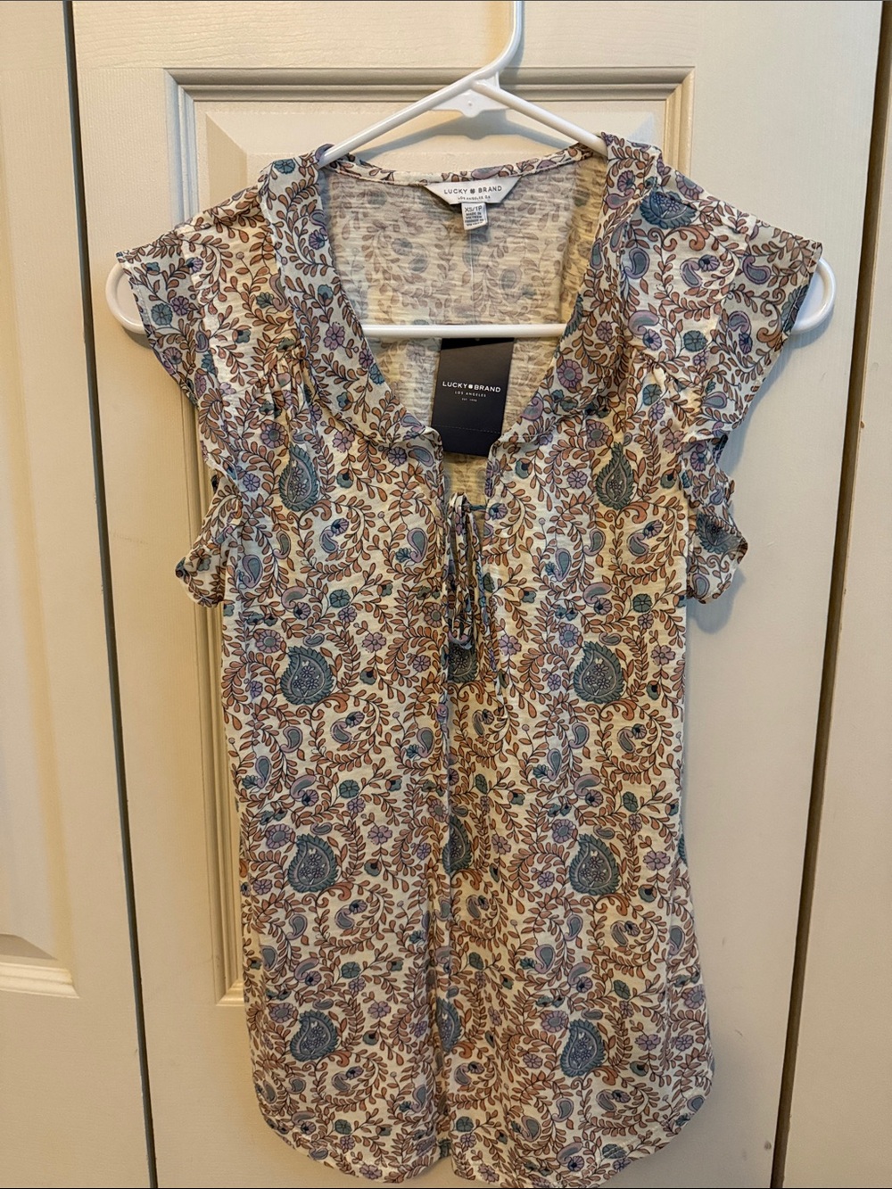 Lucky Brand Cream Paisley Tie-Front Cap Sleeve Blouse